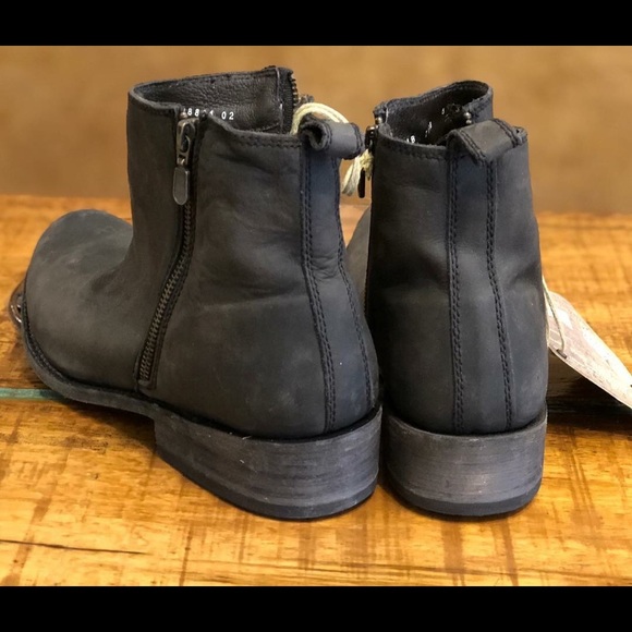 [ Brand NEW ] Men’s Liberty Black boots - Picture 2 of 3